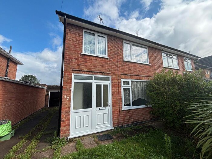 3 Bedroom Semi-Detached House To Rent In Ruskington Drive, Wigston, LE18