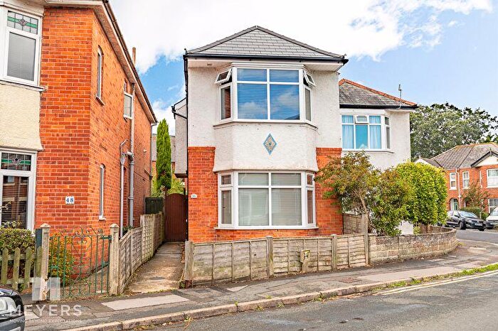 3 Bedroom Detached House For Sale In Clarence Park Road, Bournemouth, BH7