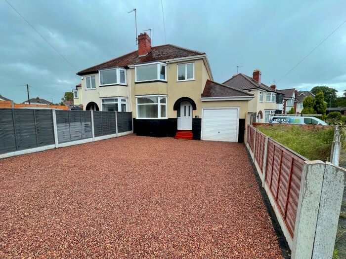 3 Bedroom House To Rent In Kidderminster, Worcestershire, DY10