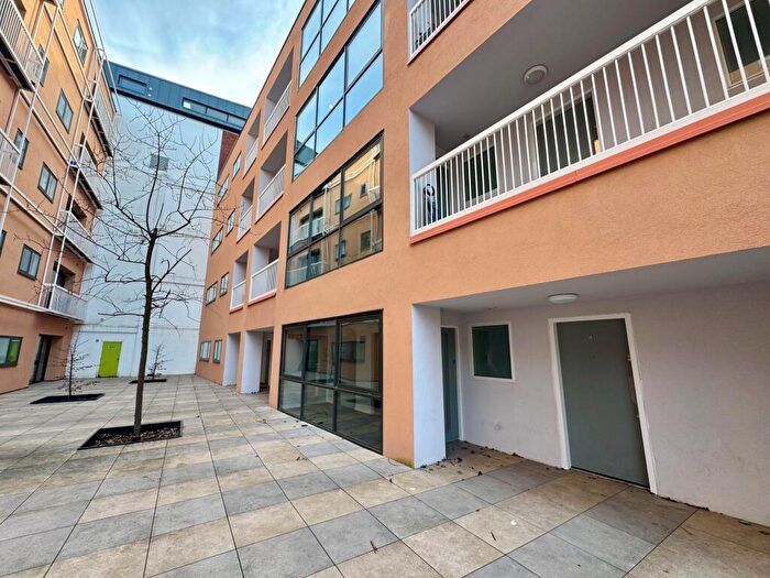 1 Bedroom Apartment To Rent In Cable Yard, L2