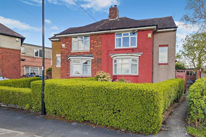 3 Bedroom Semi Detached House For Sale In Barrie Crescent, Sheffield, S5