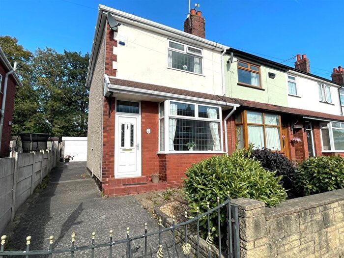 2 Bedroom End Of Terrace House For Sale In Coverdale Road, Westhoughton, Bolton, BL5
