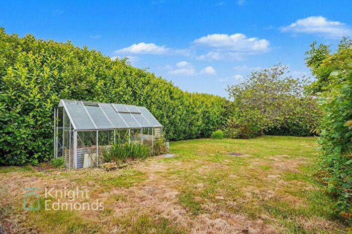 4 Bedroom Detached House For Sale In Lower Road, West Farleigh, ME15