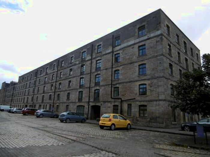 2 Bedroom Flat To Rent In Commercial Street, Edinburgh, EH6