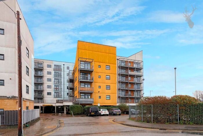 1 Bedroom Flat To Rent In The Maltings Close, Bromley By Bow, Bow, Stratford, London, E3