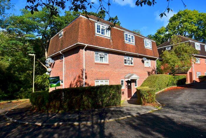 1 Bedroom Flat To Rent In Longacre Rise, Chineham, RG24