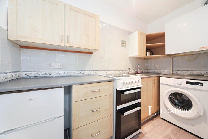 Studio To Rent In Swanston Grange, LU4