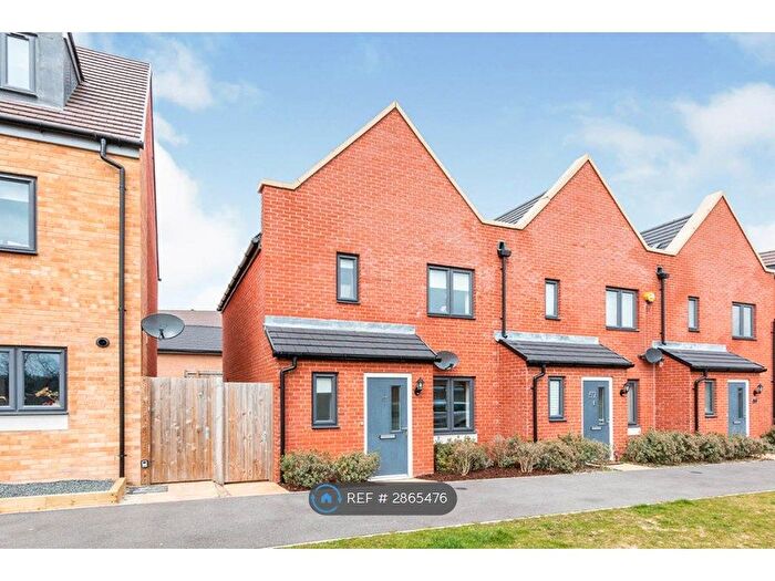 3 Bedroom End Terrace House To Rent In Trinity Way, Basingstoke, RG24