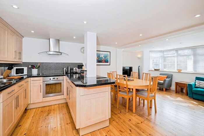2 Bedroom Flat For Sale In Tregenna Place, St. Ives, Cornwall, TR26