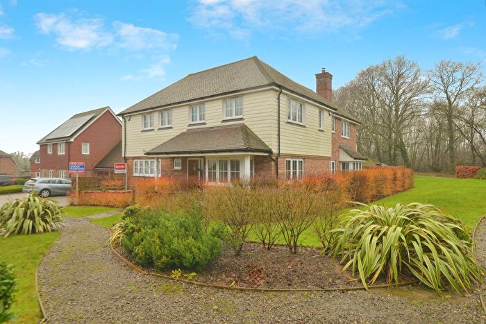 4 Bedroom Detached House For Sale In Millfields Place, Bethersden, Ashford, TN26