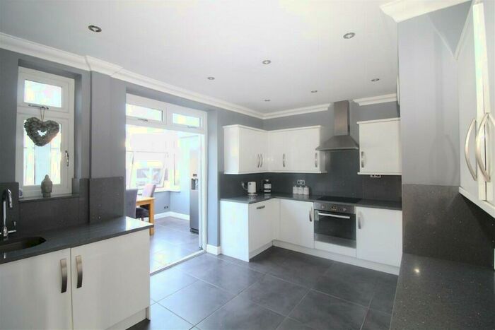 3 Bedroom Semi-Detached House To Rent In Fairford Way, Romford, London, RM3