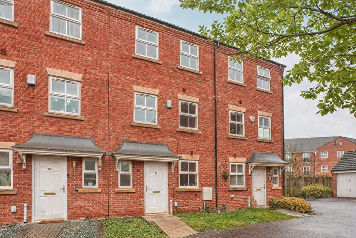 4 Bedroom Terraced House To Rent In Sherbourne Drive, Hilton, Derby, DE65