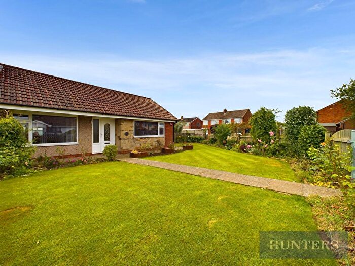 2 Bedroom Semi-Detached Bungalow For Sale In Beacon Road, Scarborough, YO12