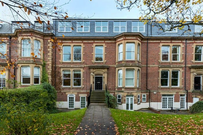 3 Bedroom Flat To Rent In Osborne Terrace, Sandyford, Newcastle Upon Tyne, NE2