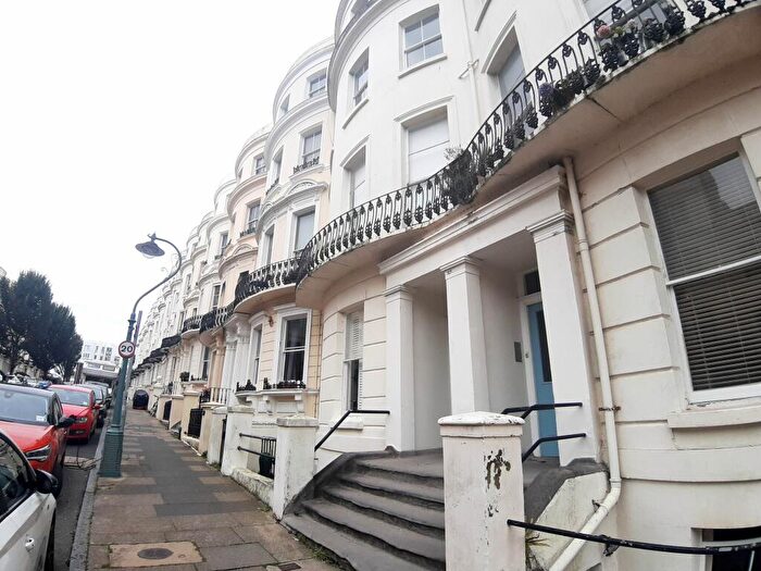 1 Bedroom Apartment To Rent In Lansdowne Place, BN3