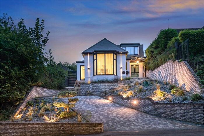 4 Bedroom Detached House For Sale In Wayland Avenue, Brighton, BN1