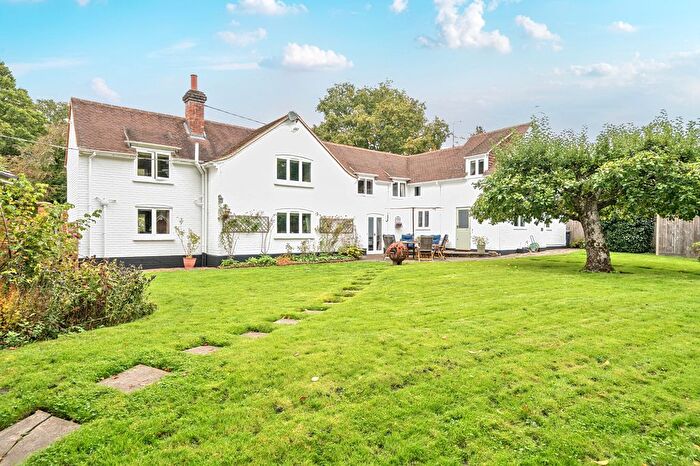4 Bedroom Detached House For Sale In Heath Lane, Crondall, Farnham, GU10