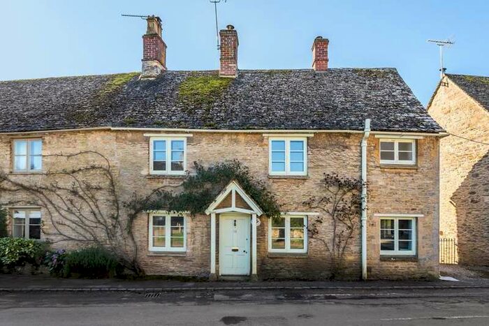2 Bedroom Cottage To Rent In Langford, Lechlade, GL7
