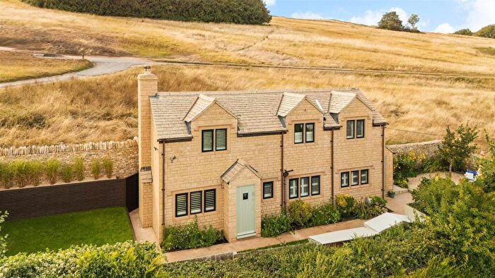 2 Bedroom Detached House For Sale In The Green, Selsley, Stroud, GL5