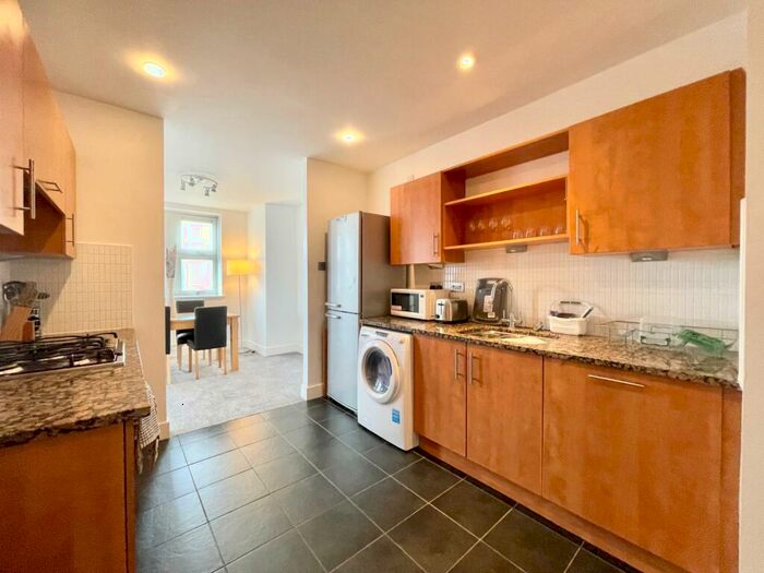 2 Bedroom Flat To Rent In Buchanan Street, Glasgow, G1