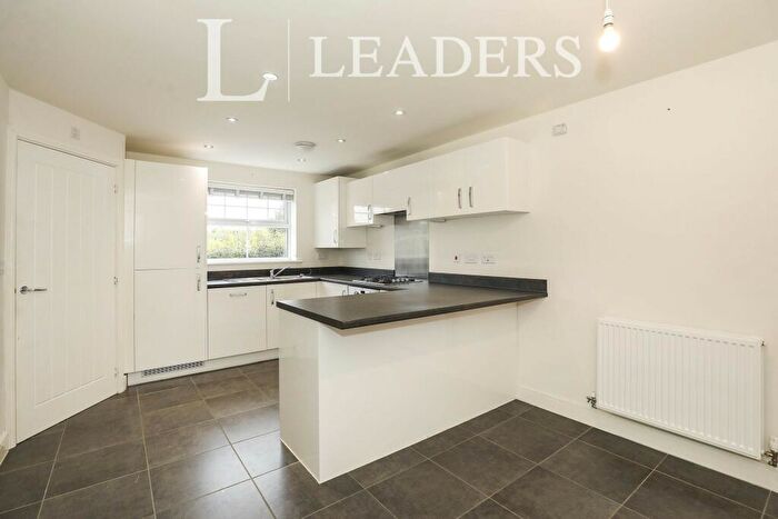 3 Bedroom Semi-Detached House To Rent In Reaseheath Way, CW5 - Photo 3