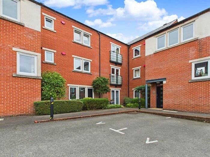 2 Bedroom Apartment For Sale In Caesar Street, Derby, DE1
