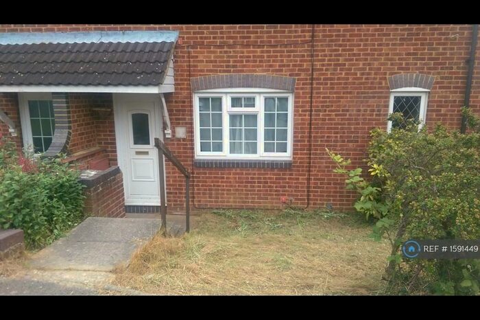 1 Bedroom Terraced House To Rent In Lara Close, Chessington, KT9