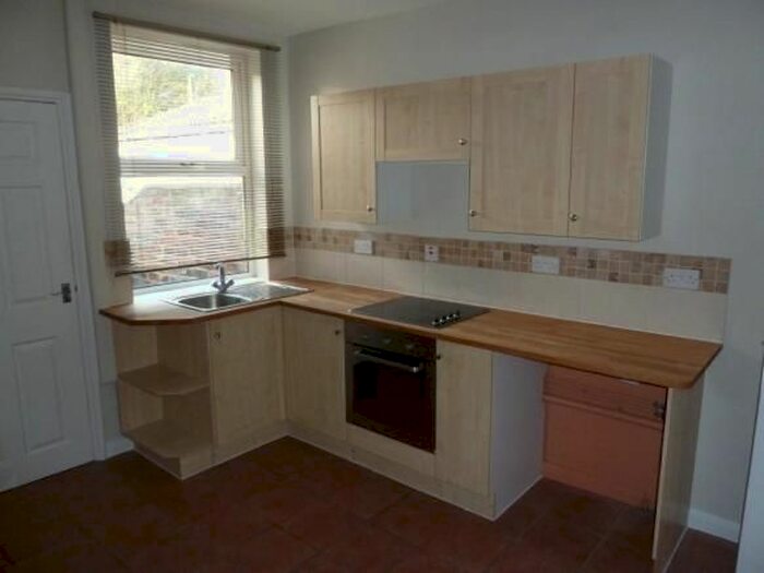 3 Bedroom Terraced House To Rent In Cross Street, Lincoln, LN5