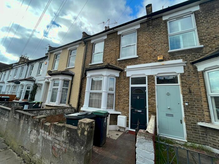 1 Bedroom Flat To Rent In Bruce Castle Road, Tottenham, N17
