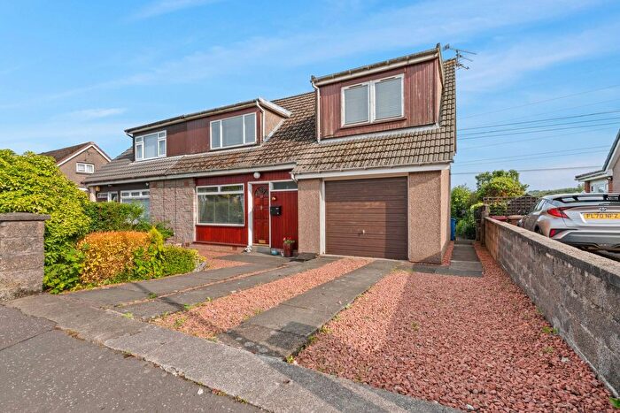 4 Bedroom Villa For Sale In Lade Drive, Larbert, FK5