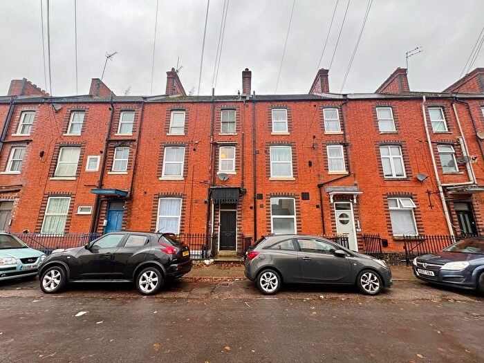 1 Bedroom Flat To Rent In Watkin Terrace, Northampton, NN1