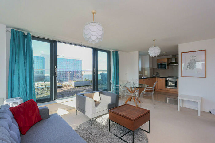 2 Bedroom Apartment To Rent In Mannock Close, London, NW9