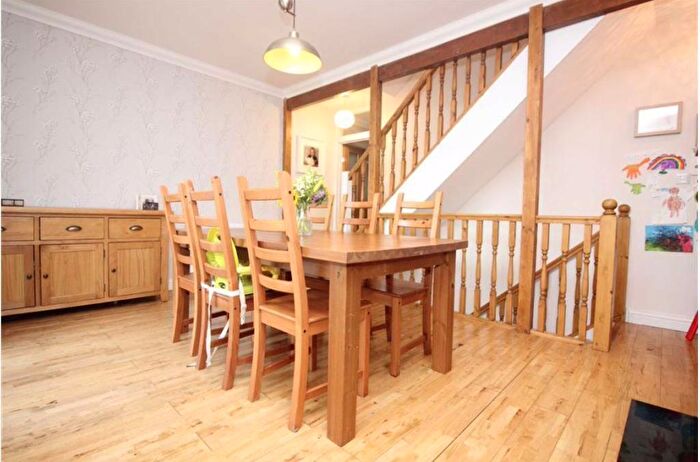 4 Bedroom Terraced House To Rent In Kellaway Avenue, Bristol, BS6