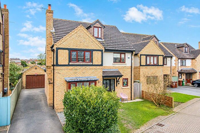 5 Bedroom Detached House For Sale In Ashwood Heights, Middlestown, Wakefield, WF4