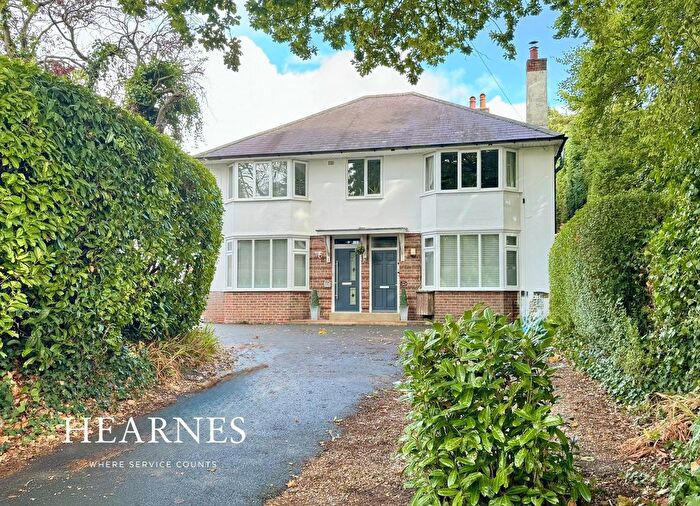 2 Bedroom Flat For Sale In Bournemouth Road, Poole, BH14