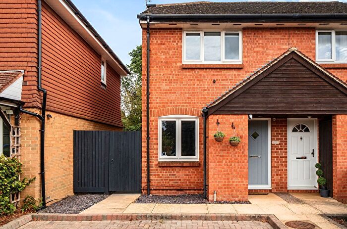 2 Bedroom End Of Terrace House For Sale In Portia Grove, Warfield, Bracknell, Berkshire, RG42