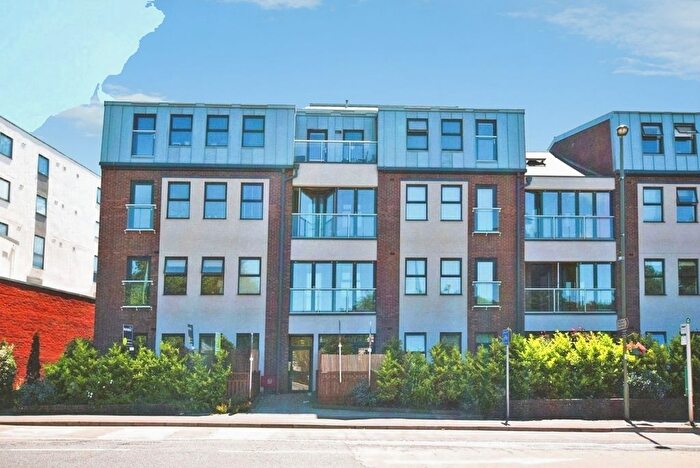 1 Bedroom Flat To Rent In Upper Charles Street, Camberley, Surrey, GU15