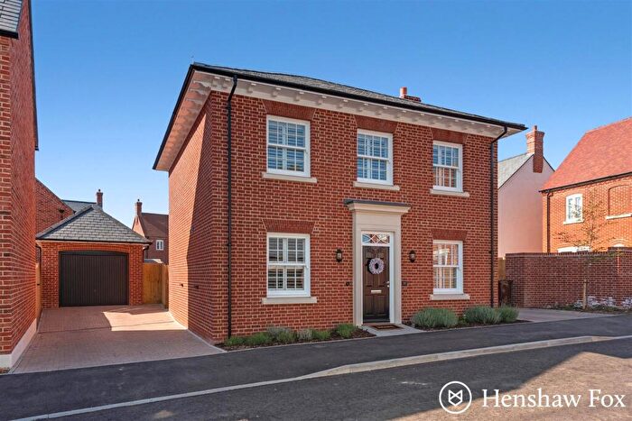 3 Bedroom Detached House For Sale In Keyes Street, North Baddesley, Hampshire, SO52