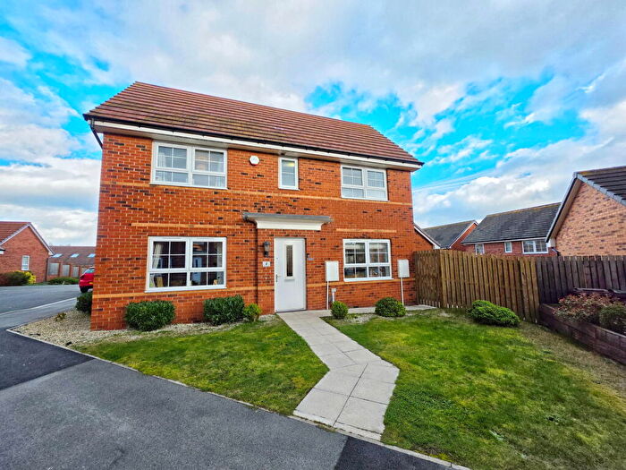 3 Bedroom Detached House For Sale In Carrs Avenue, Cudworth, Barnsley, S72