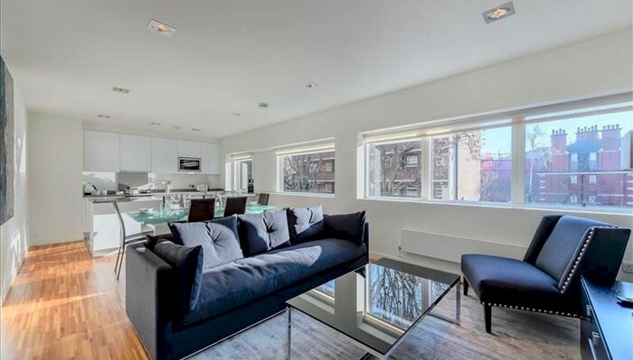 2 Bedroom Flat To Rent In Fulham Road, South Kensington, SW3