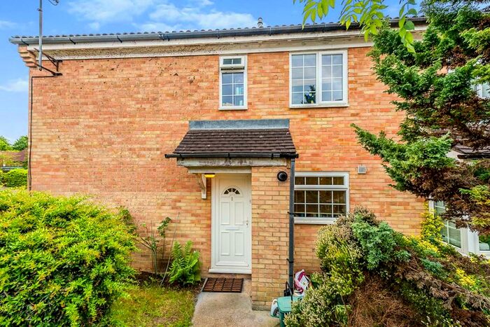 2 Bedroom House To Rent In Rosewood Court, Hemel Hempstead, Hertfordshire, HP1