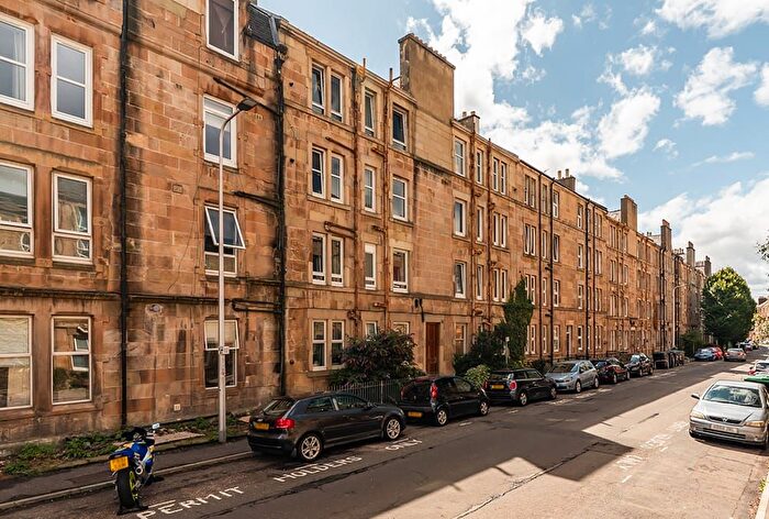 1 Bedroom Flat For Sale In Watson Crescent, Edinburgh, EH11