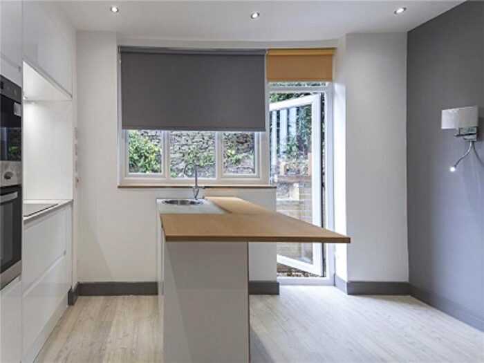 1 Bedroom End Of Terrace House To Rent In Blacker Road, Huddersfield, HD2