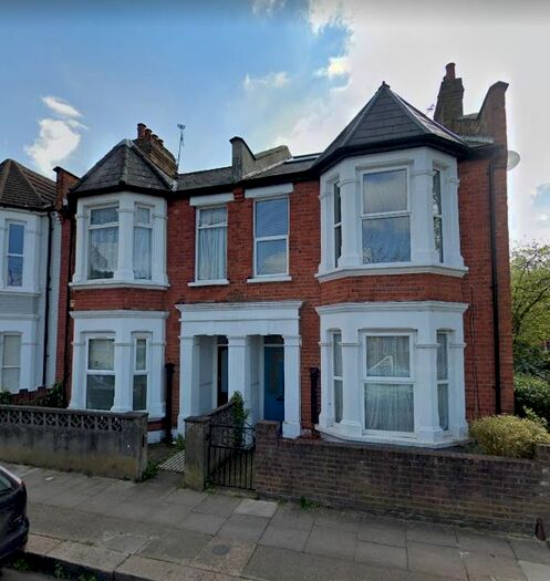 2 Bedroom Flat To Rent In Goodwin Road, London W12