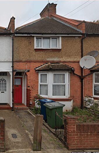 3 Bedroom Terraced House For Sale In Thomson Road, HA3