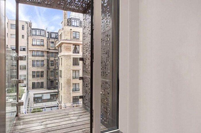 1 Bedroom Flat To Rent In Weymouth Street, Marylebone, W1W