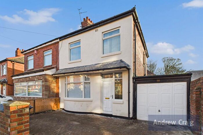 3 Bedroom Semi Detached House For Sale In Horsley Hill Road, South Shields, NE33