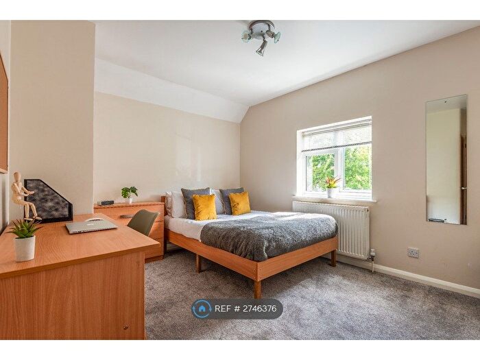 5 Bedroom Semi Detached House To Rent In Hillside, Brighton, BN2