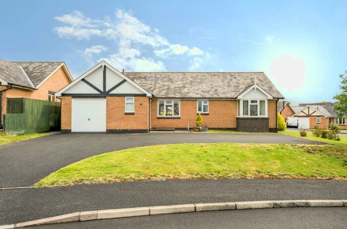 3 Bedroom Bungalow For Sale In Badgers Green, Crossgates, Llandrindod Wells, Powys, LD1