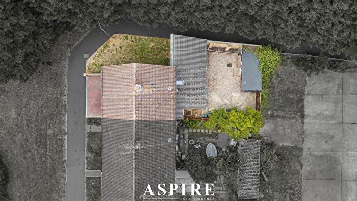 4 Bedroom End Of Terrace House For Sale In Great Gregorie, Lee Chapel South, SS16